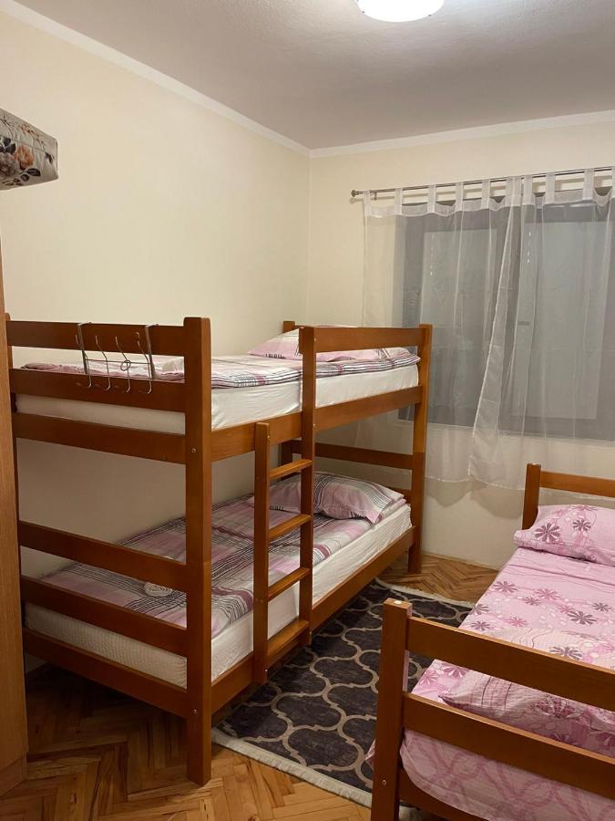 Apartmani Miro トレビニエ エクステリア 写真