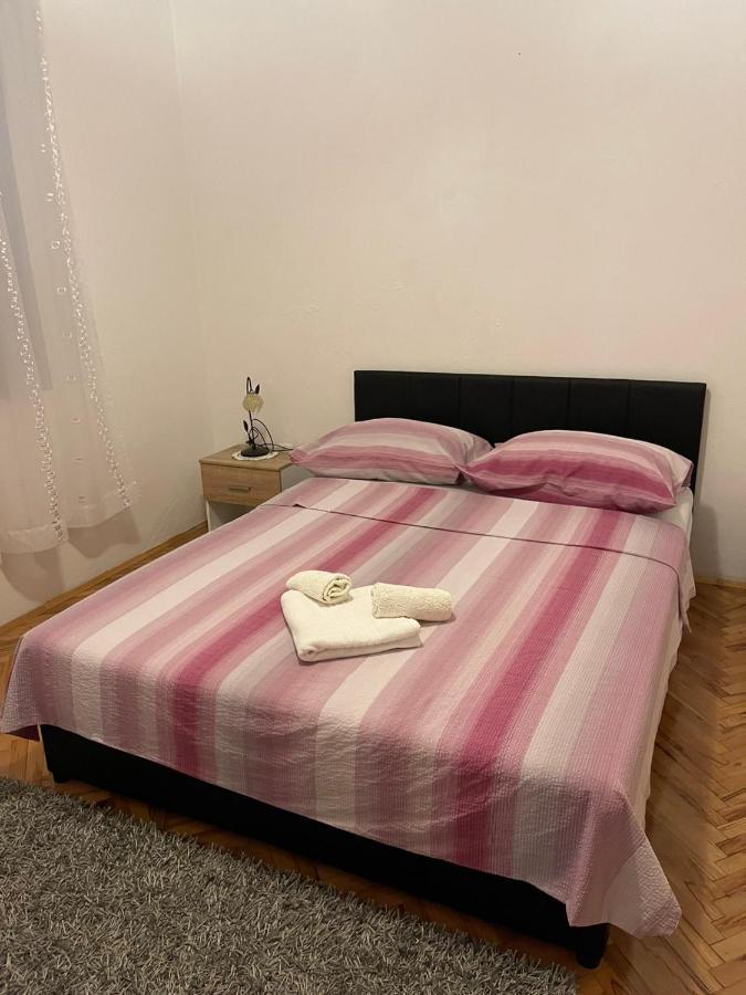 Apartmani Miro トレビニエ エクステリア 写真